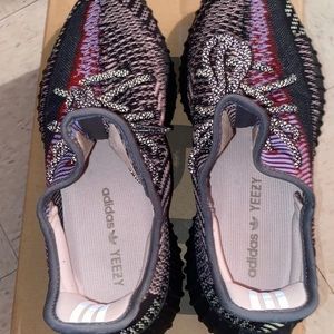 Yeezy 350 boost yechil